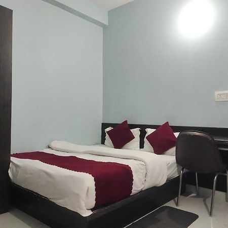 Hotel O Home Aditya Inn Suits Homestay Ayodhya エクステリア 写真